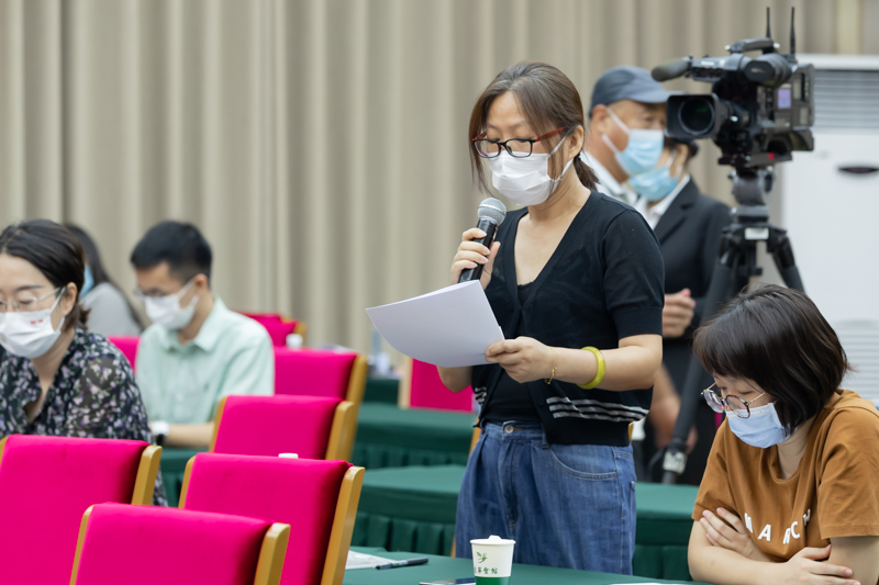 辽宁日报记者.jpg
