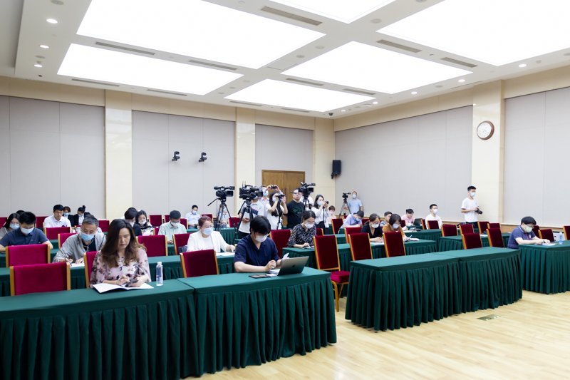 新闻发布会现场（三）.jpg