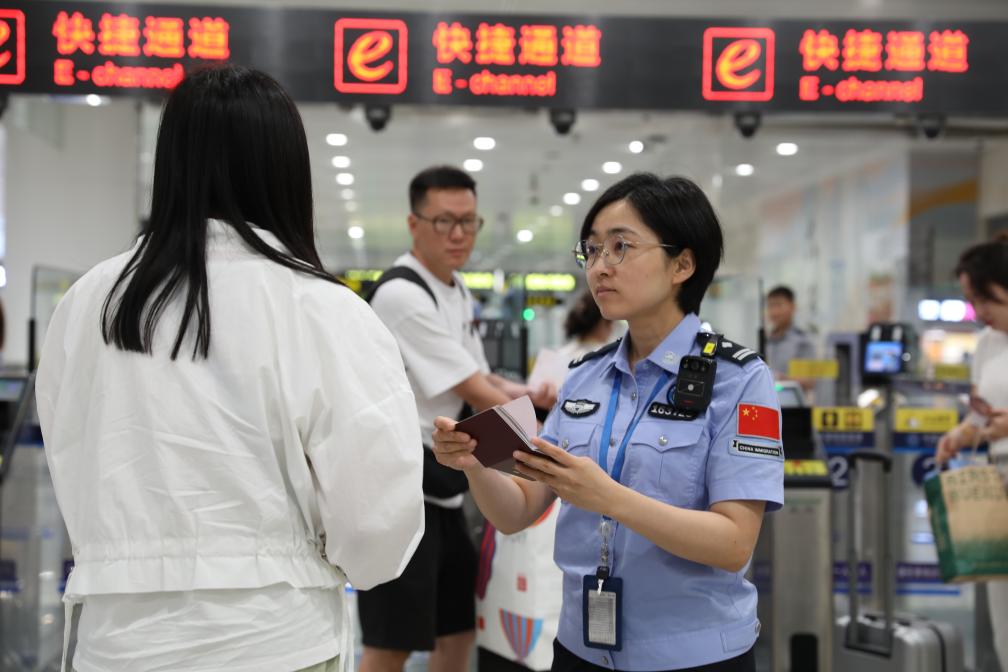 暑期跨境游火爆 遼寧省口岸出入境旅客同比增長40%