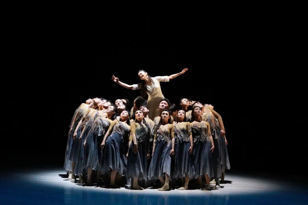 舞剧《记忆深处》剧照