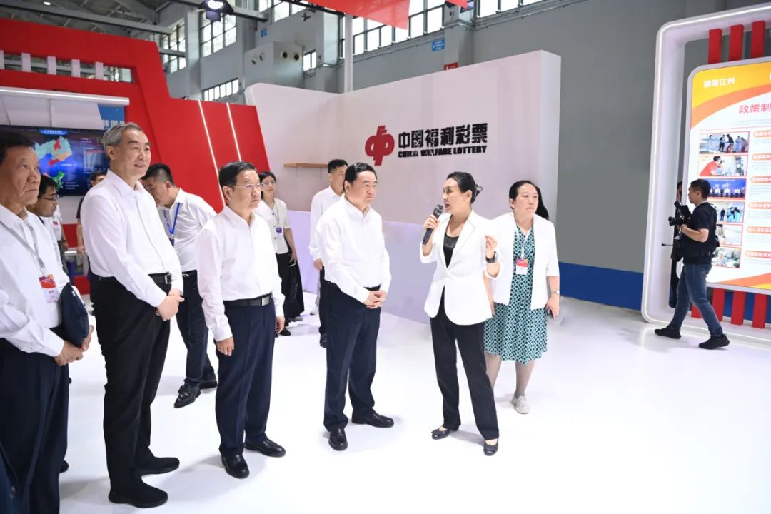 郝鹏出席首届东北亚国际银发经济合作交流活动巡展 王新伟参加