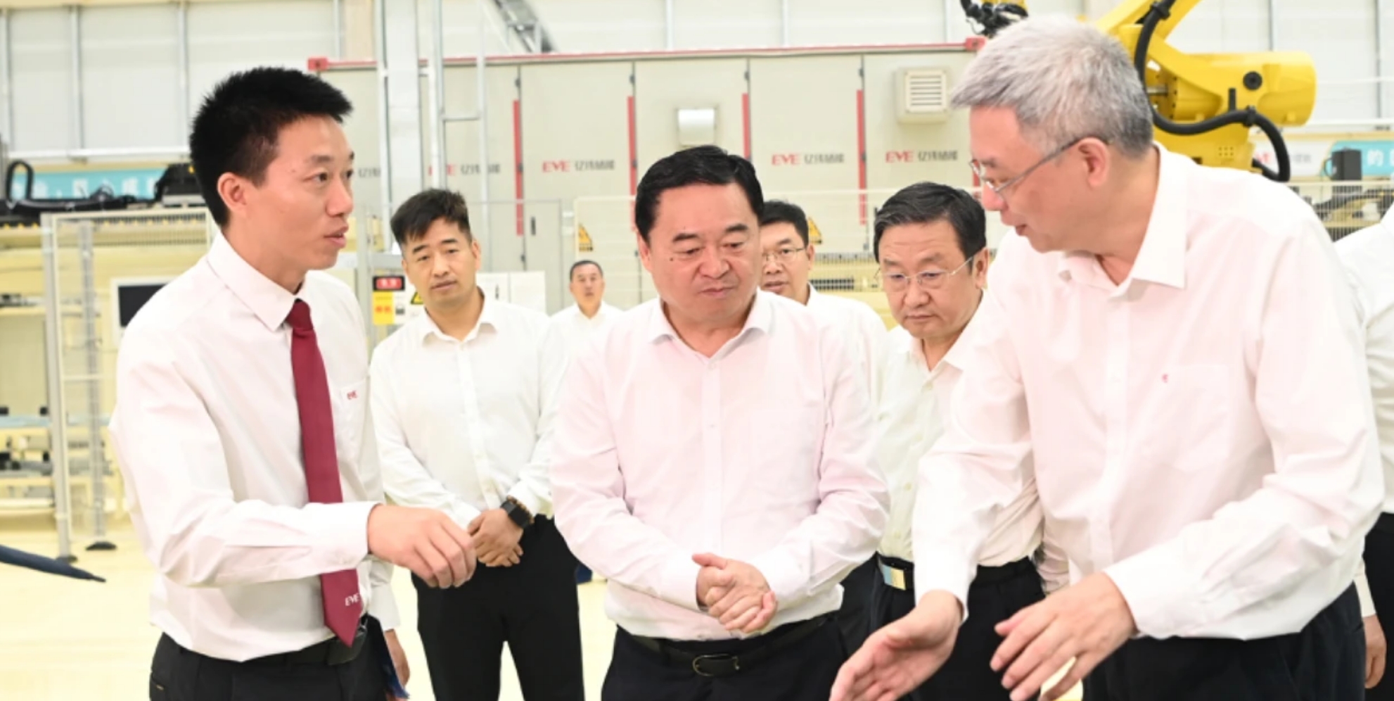 亿纬锂能沈阳系统集成工厂投产、领航工程试产及锂电池寒区应用研究中心揭牌仪式举行郝鹏王新伟出席