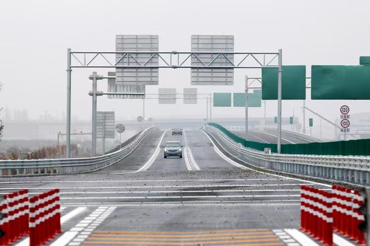 辽宁实现高质量“县县通高速”