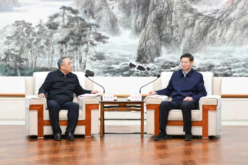 许昆林会见中国煤炭地质总局党委书记贾春曲