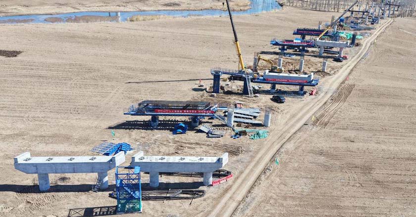 全长637米！新阜高速卡拉木大桥建设提速