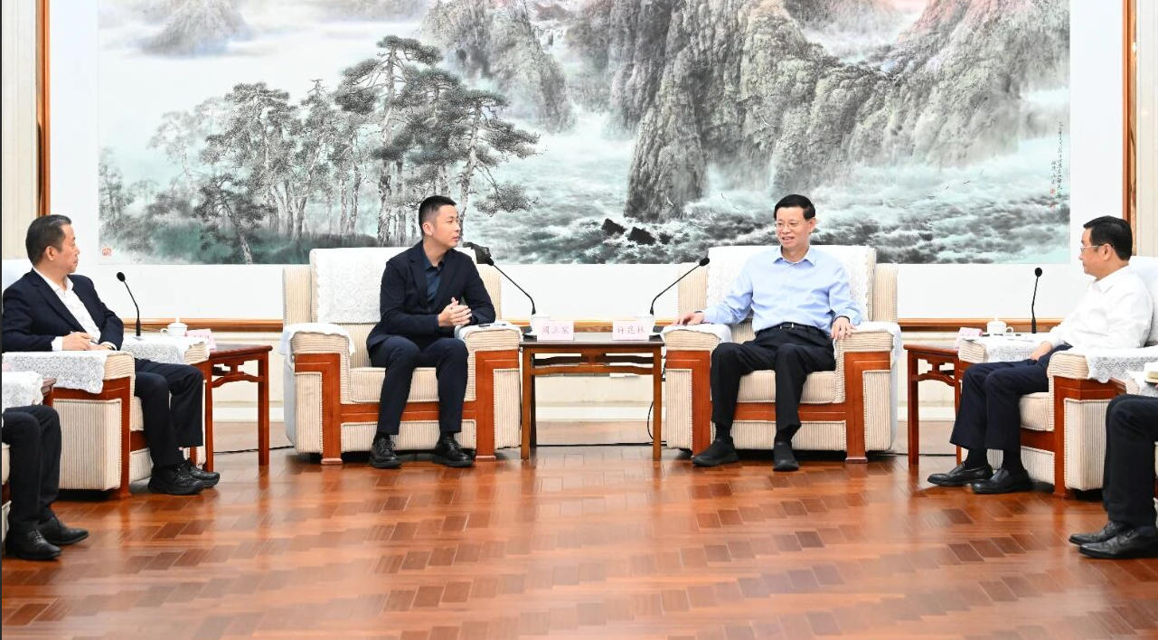 许昆林王新伟会见苏商企业家一行